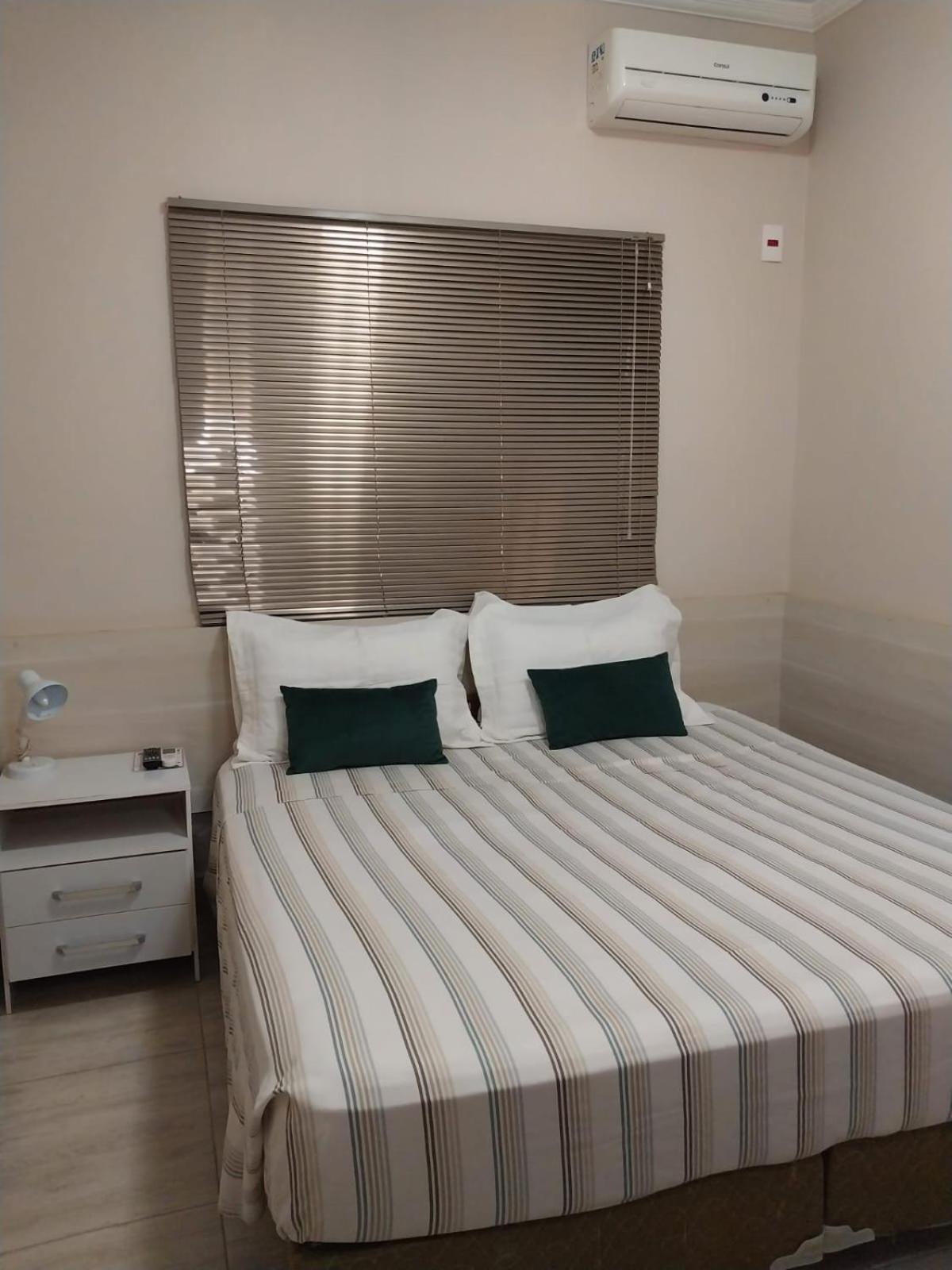 Leme Plaza Hotel Екстер'єр фото