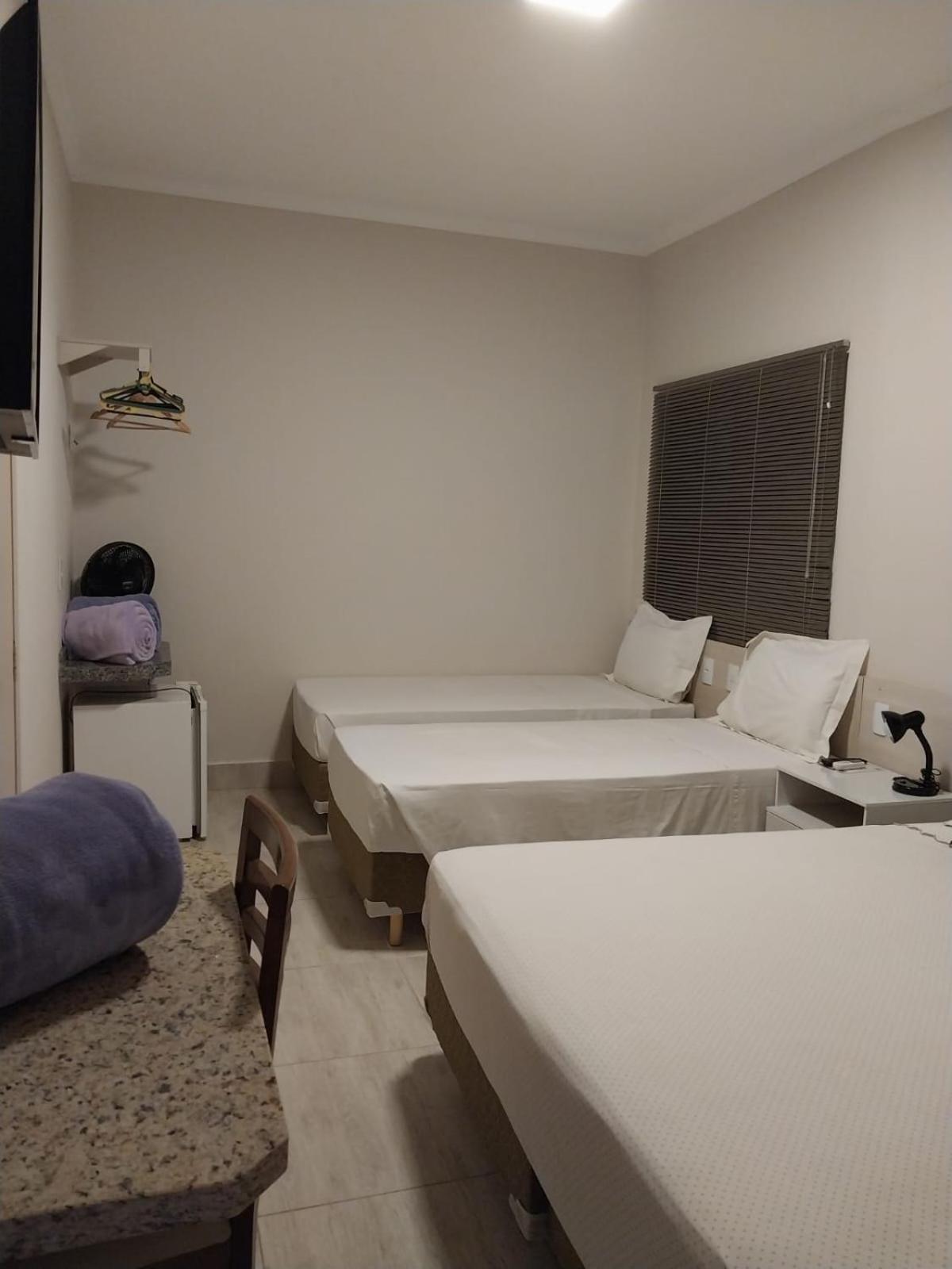 Leme Plaza Hotel Екстер'єр фото